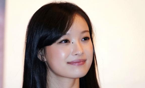 小眼睛的女演员,探寻女演员的独特风采